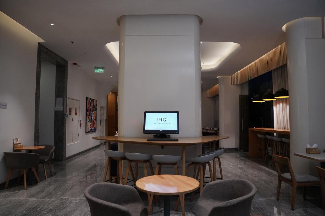 Holiday Inn Express Hyderabad Hitec City By Ihg Экстерьер фото