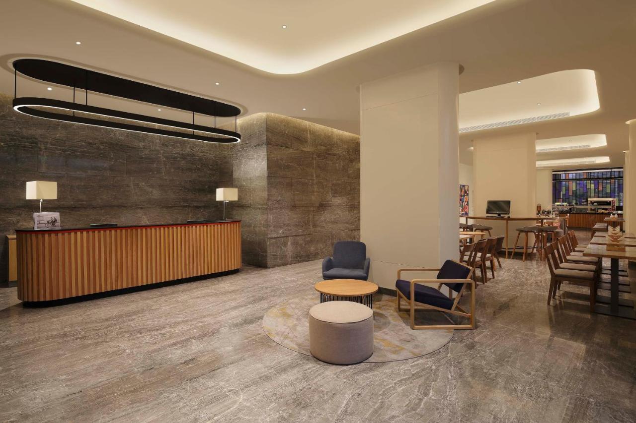 Holiday Inn Express Hyderabad Hitec City By Ihg Экстерьер фото